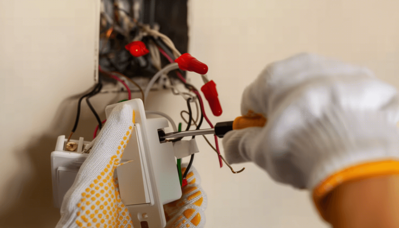 Установяване и ремонт на късо съединения в кухнята 10 електротехник за откриване и ремонт на късо съединение