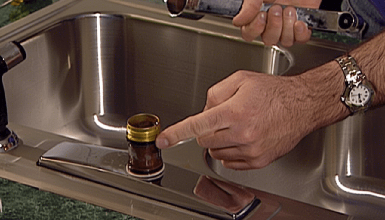 ВиК майстор за аварийни ремонти на водопровод